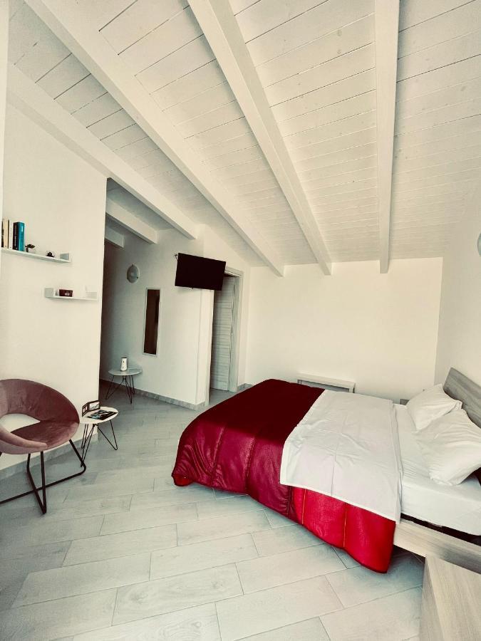 Carfagnini Rooms แตร์โมลิ ภายนอก รูปภาพ