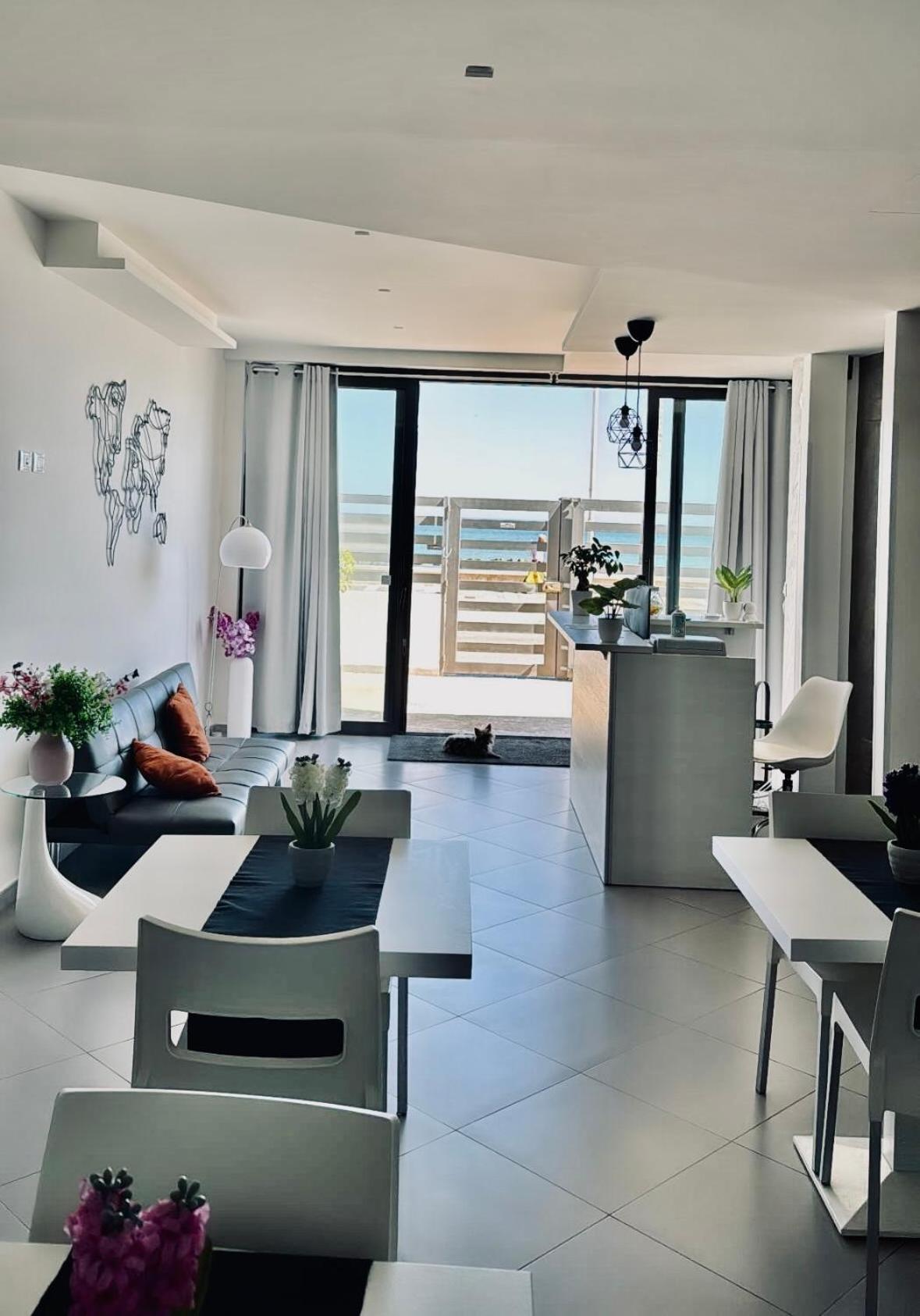 Carfagnini Rooms แตร์โมลิ ภายนอก รูปภาพ
